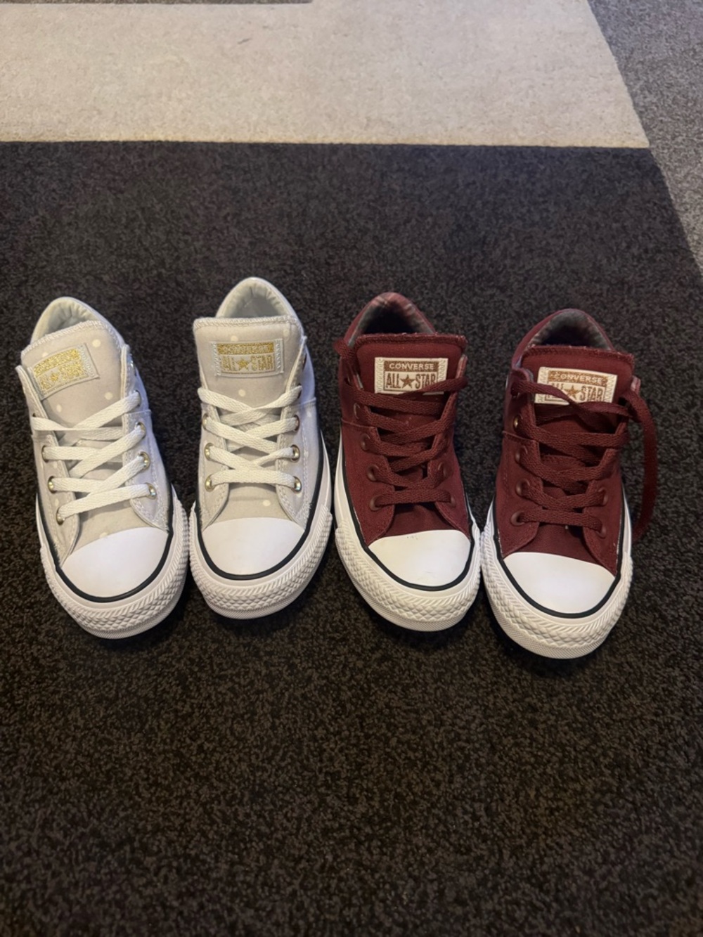 Converse Low Top Sneakers in Burgundy and White x 2 pairs bundle